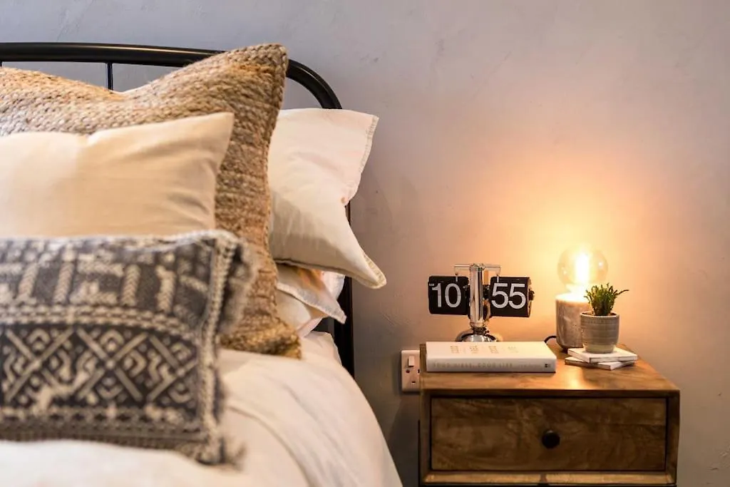 Stylish 1 Bed Apartment In Westbourne With Parking Bournemouth United Kingdom