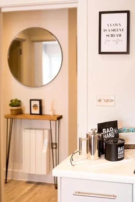Stylish 1 Bed Apartment In Westbourne With Parking Bournemouth United Kingdom