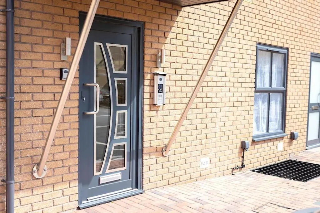 Stylish 1 Bed Apartment In Westbourne With Parking Bournemouth 0*,  United Kingdom